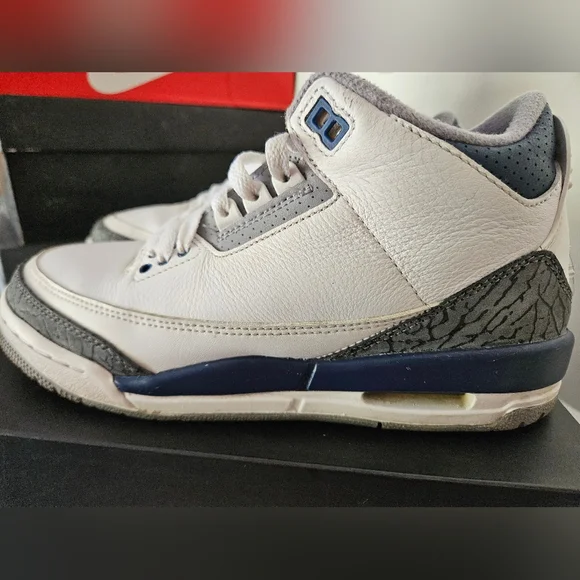 Air Jordan 3 Retro GS 6Y - Picture 4 of 10